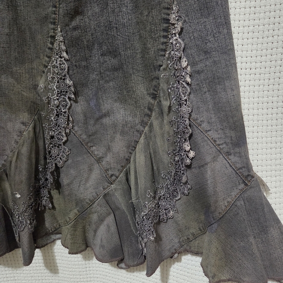 Boho Chic Handmade Dark Grey Distressed Denim Skirt with Lace Details L/XL - Picture 5 of 10